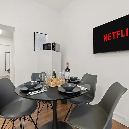 City-apartment - Kurze Wege Zu Messe Und Lanxessarena Lägenhet Köln